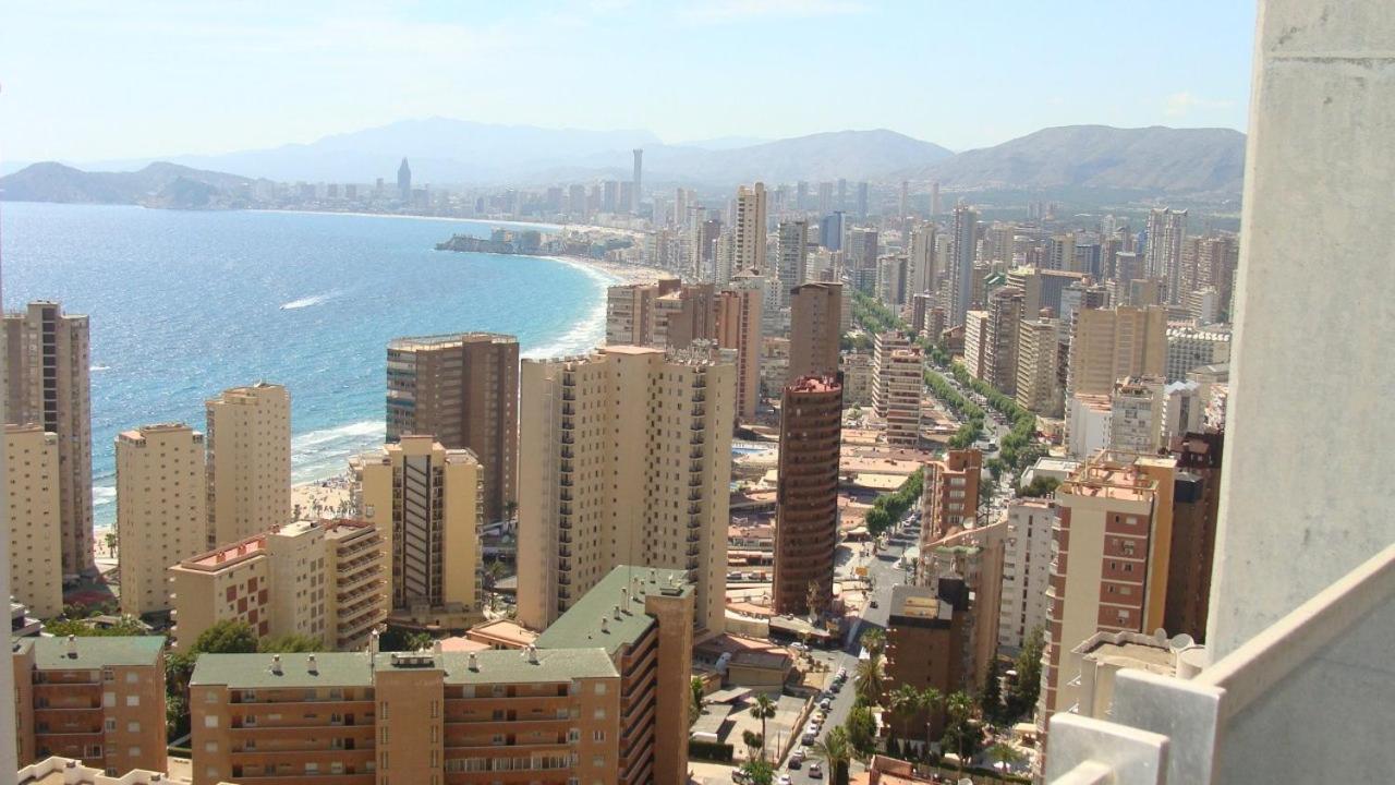 Vista Al Mar Apartment Бенидорм Екстериор снимка